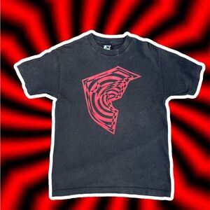 Famous stars and straps Sz M optical illusion style tee